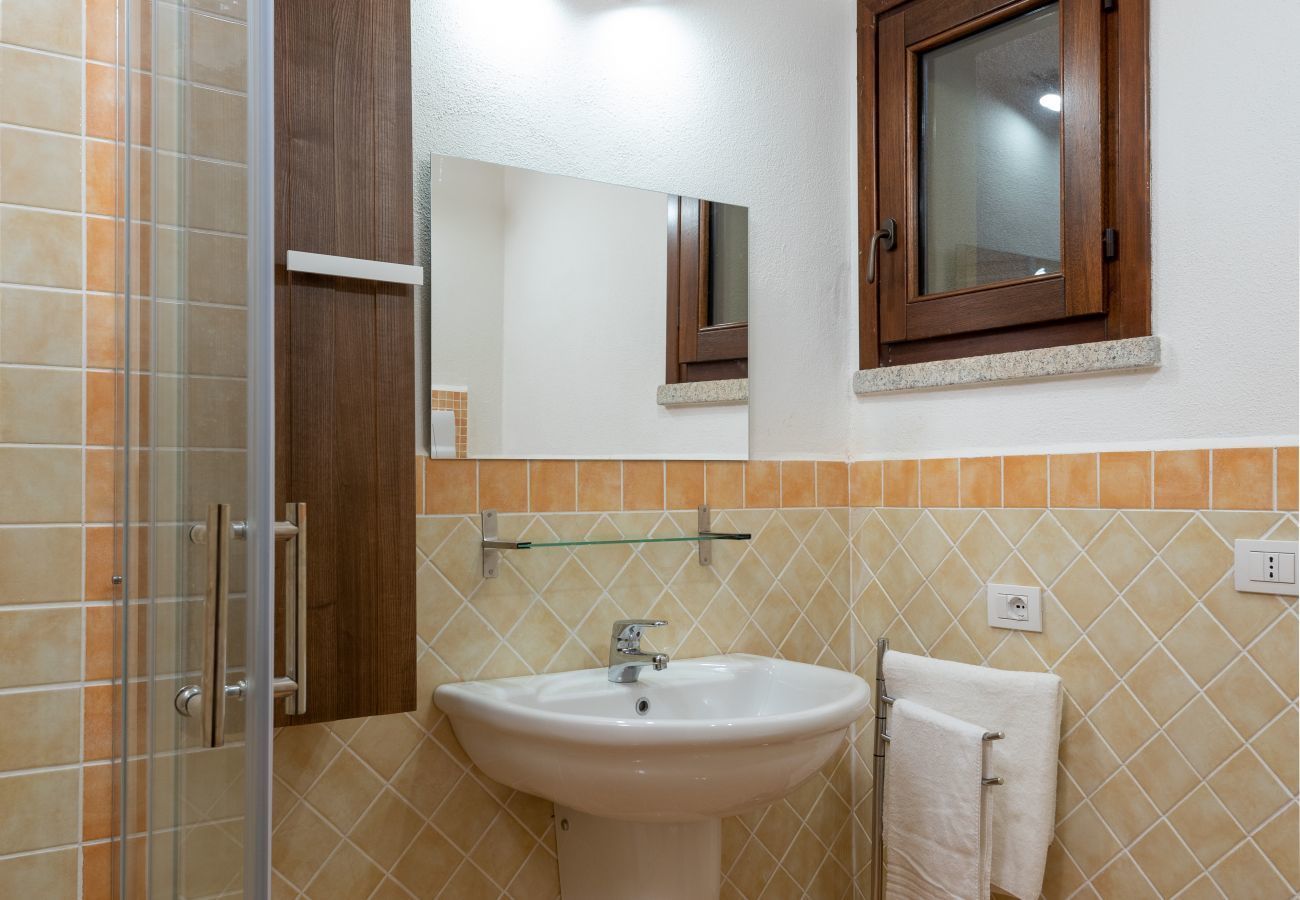 Apartment in Olbia - Myrsine Viola - modern flat with swimming pool