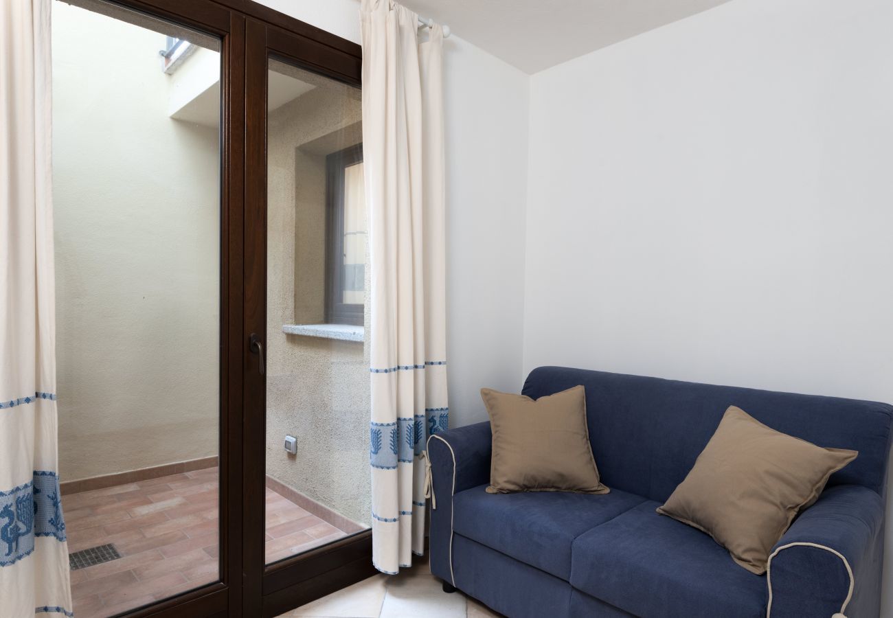 Apartment in Olbia - Myrsine Stella - modern flat overlooking Marina Maria bay | KLODGE