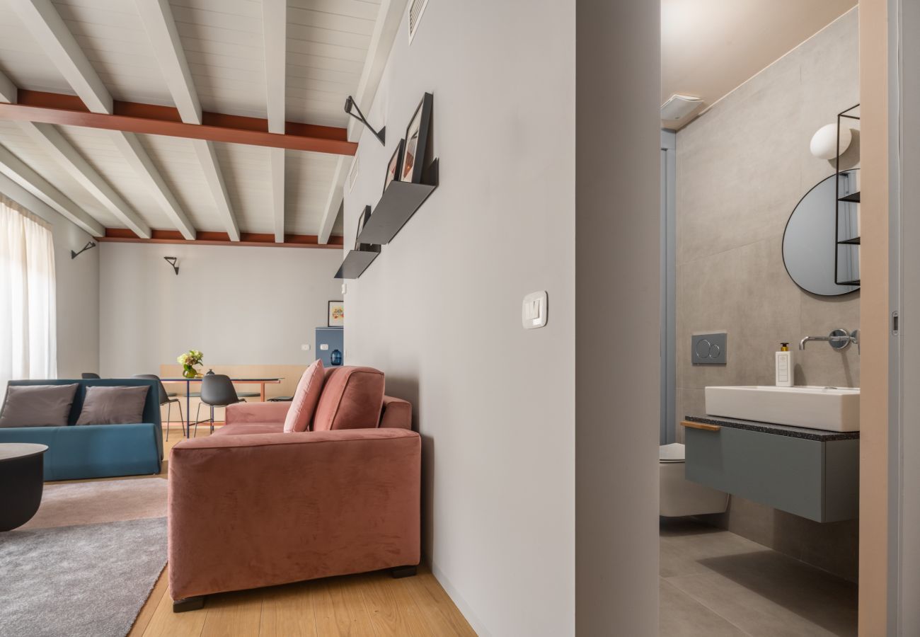 Apartment in Milan - Bluemoon Design Apartment R&R