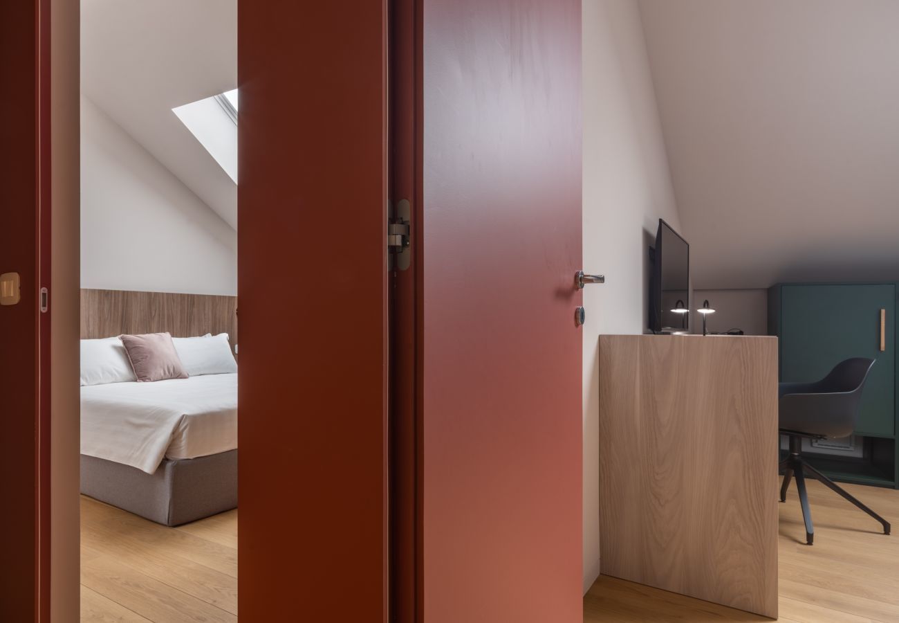 Apartment in Milan - Bluemoon Design Apartment R&R