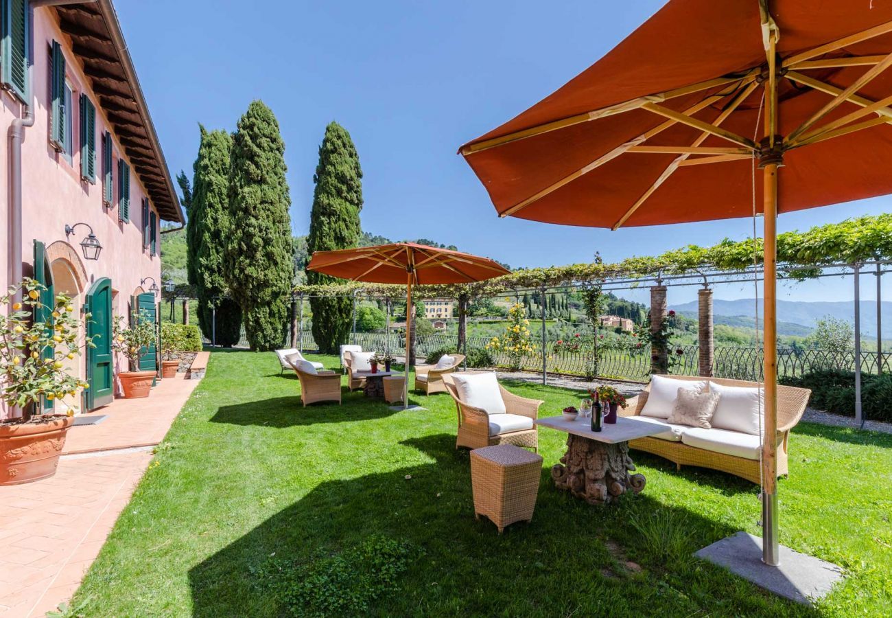 Villa in Lucca - Villa Petra - Magnificent wine estate property framed among enchanting views