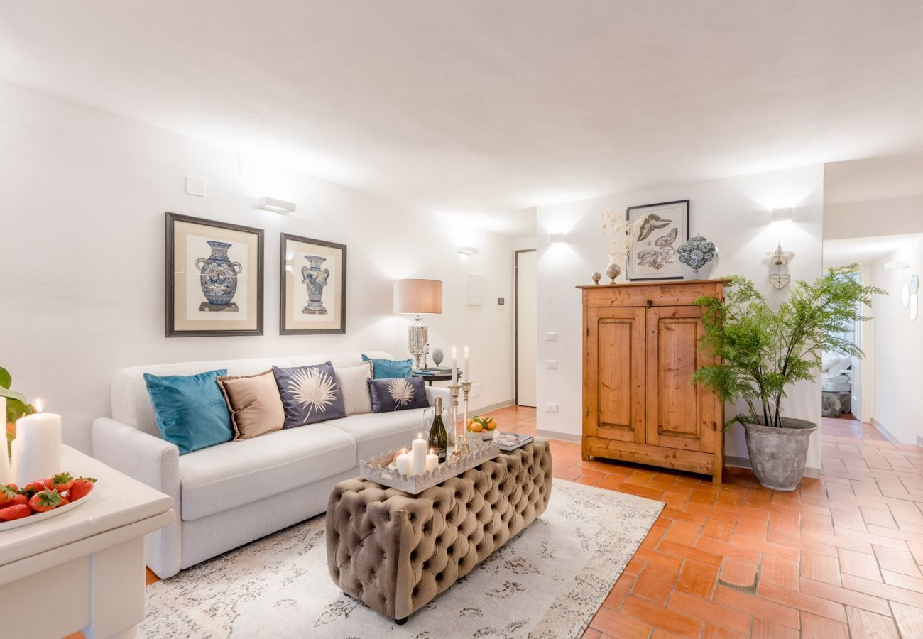 Apartment in Lucca - Casa Colosseum