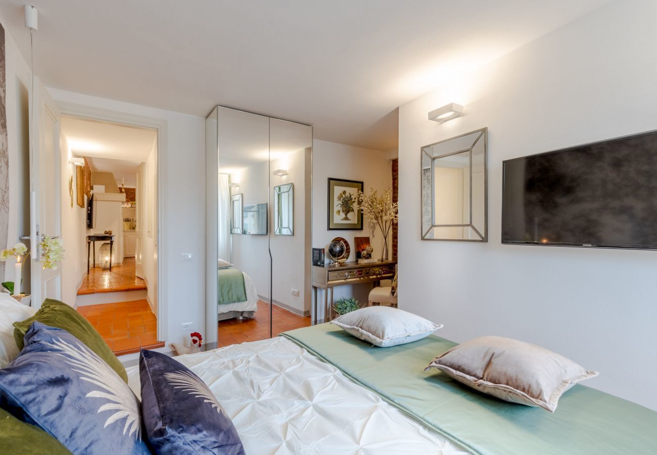 Apartment in Lucca - Casa Colosseum