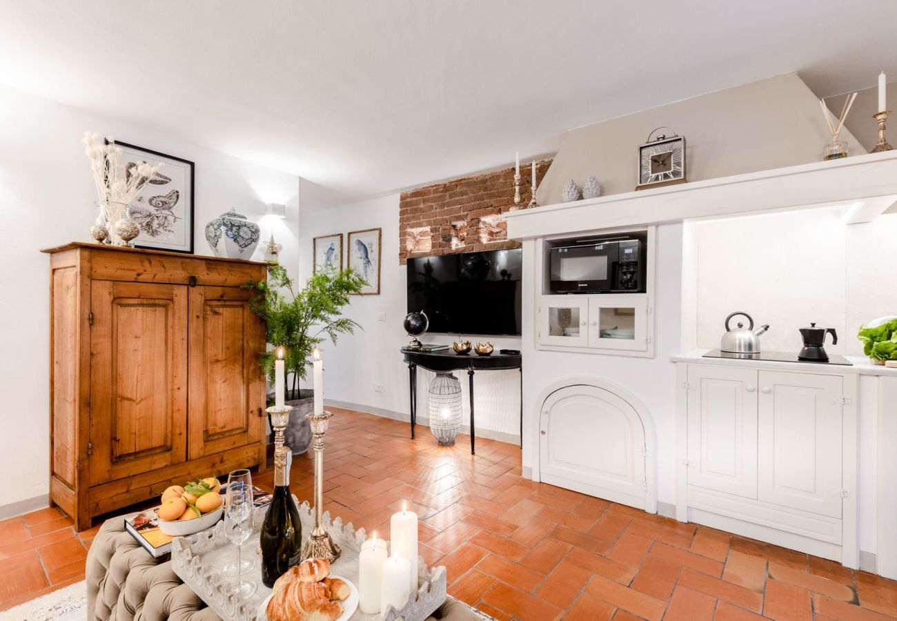 Apartment in Lucca - Casa Colosseum
