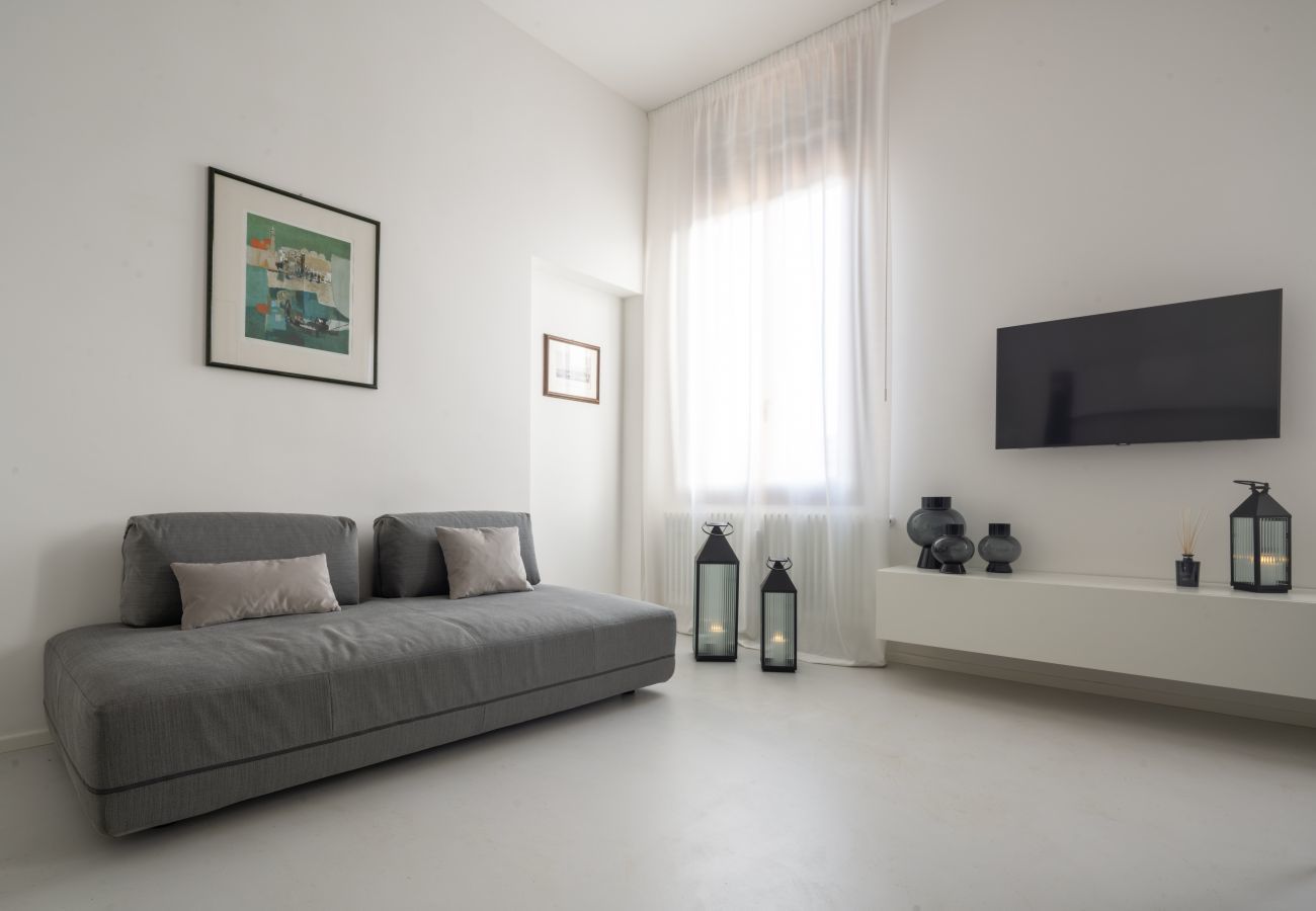 Apartment in Venice - Design Apartment with balcony on the Grand Canal R&R