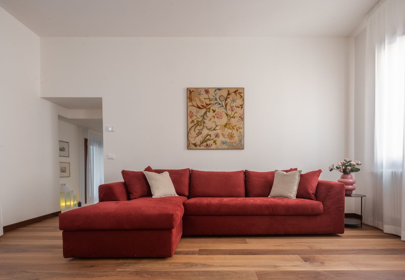 Apartment in Venice - Rialto Deluxe Grand Canal View R&R