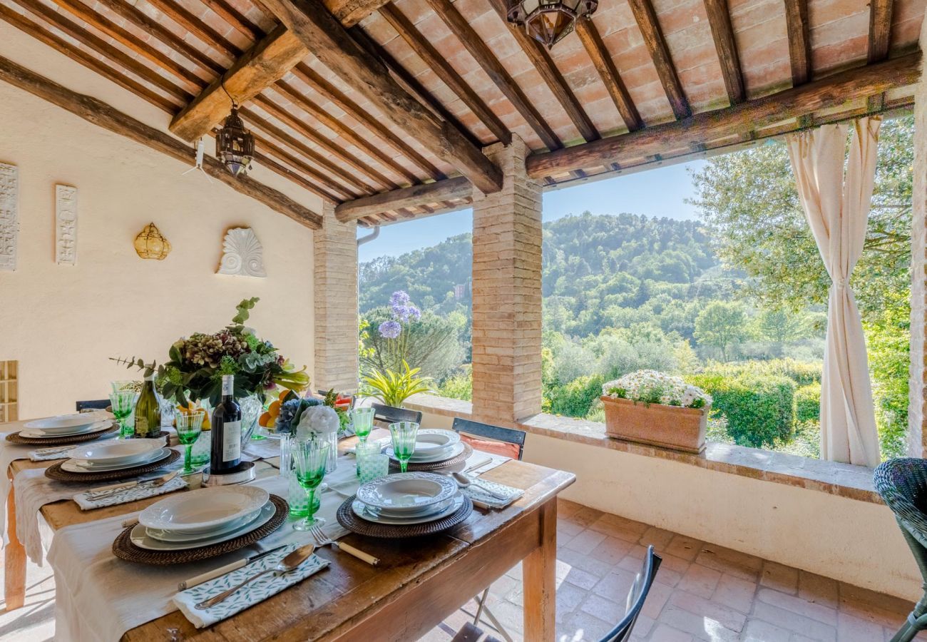 Villa in Camaiore - Luxury Farmhouse Retreat between Lucca and the Beach