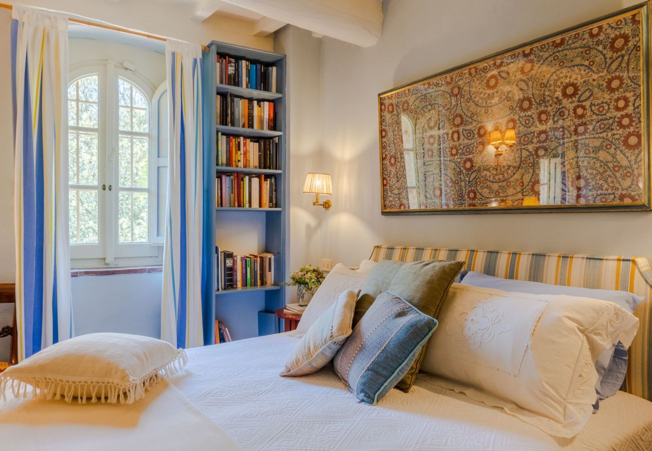 Villa in Camaiore - Luxury Farmhouse Retreat between Lucca and the Beach