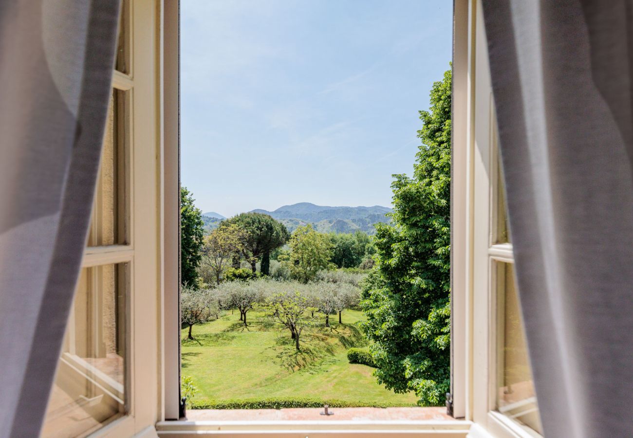 Villa in Camaiore - Luxury Farmhouse Retreat between Lucca and the Beach