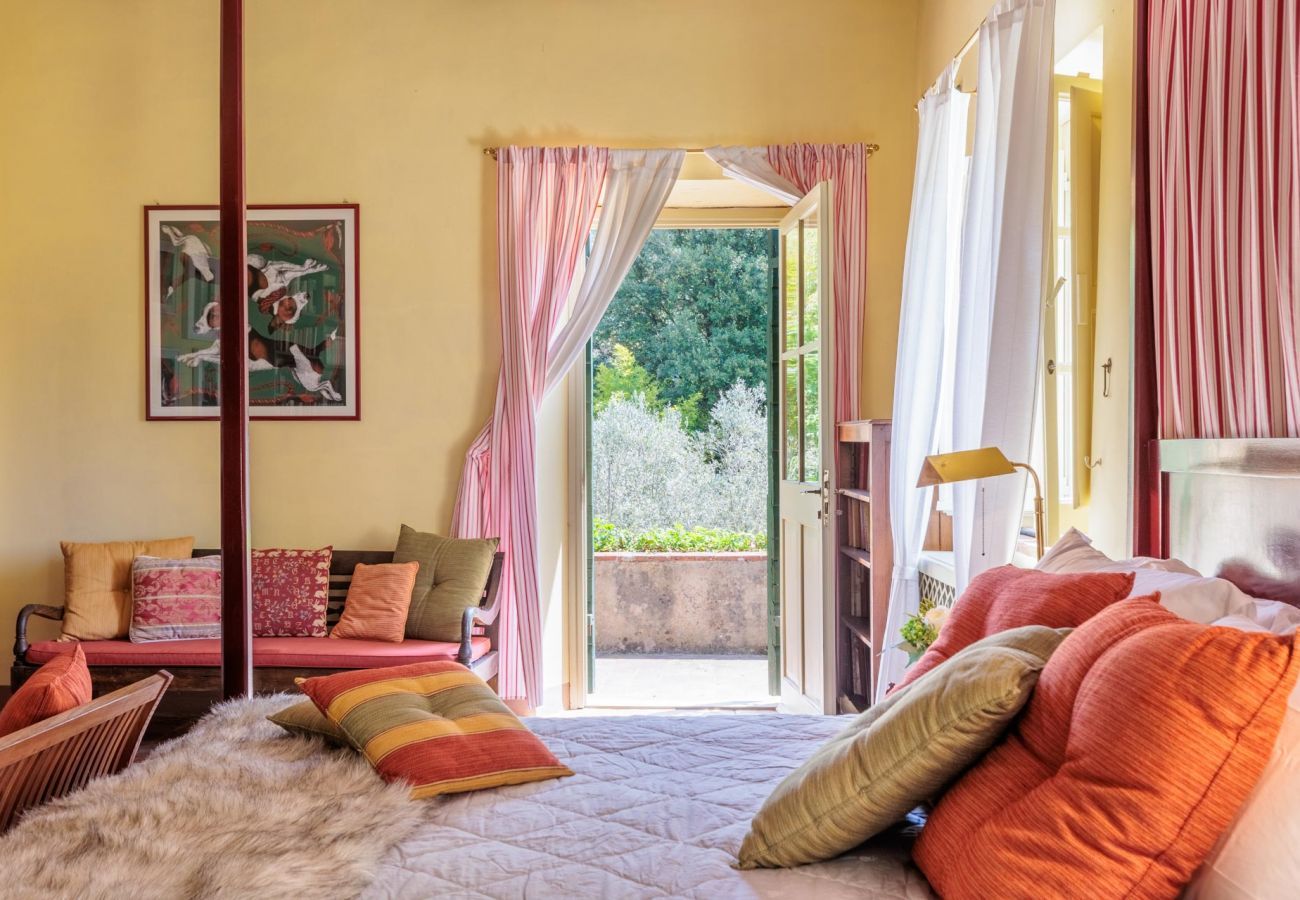 Villa in Camaiore - Luxury Farmhouse Retreat between Lucca and the Beach
