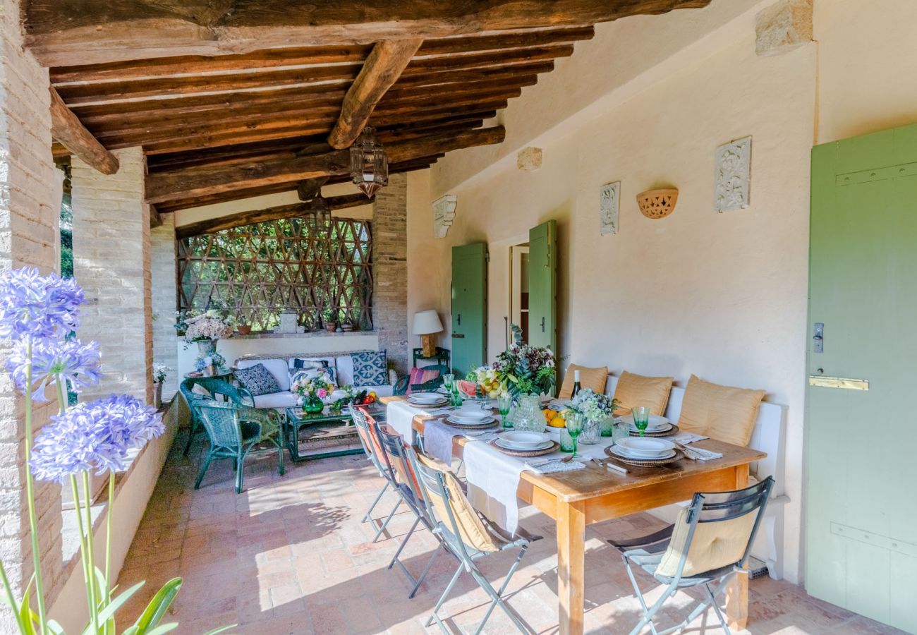 Villa in Camaiore - Luxury Farmhouse Retreat between Lucca and the Beach