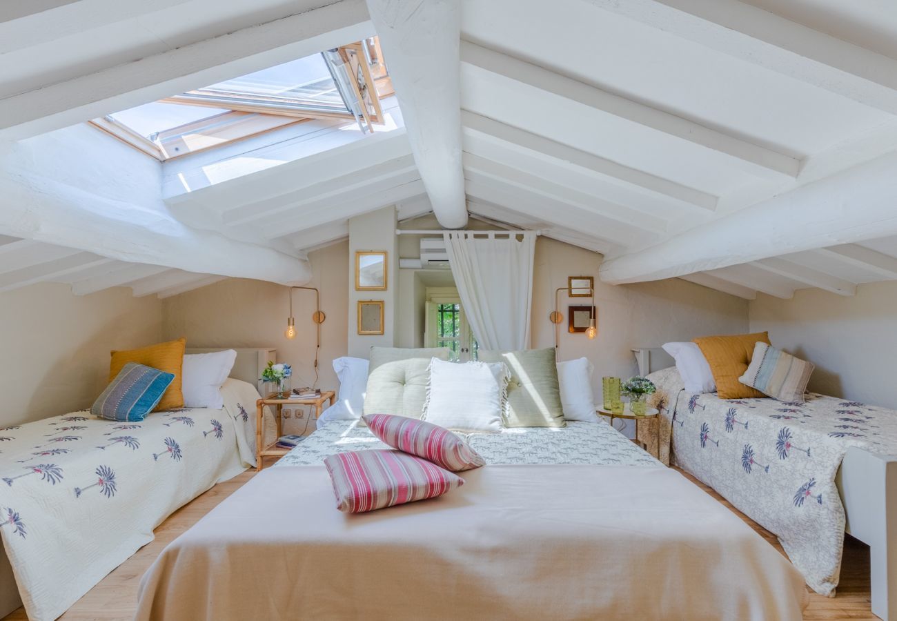 Villa in Camaiore - Luxury Farmhouse Retreat between Lucca and the Beach