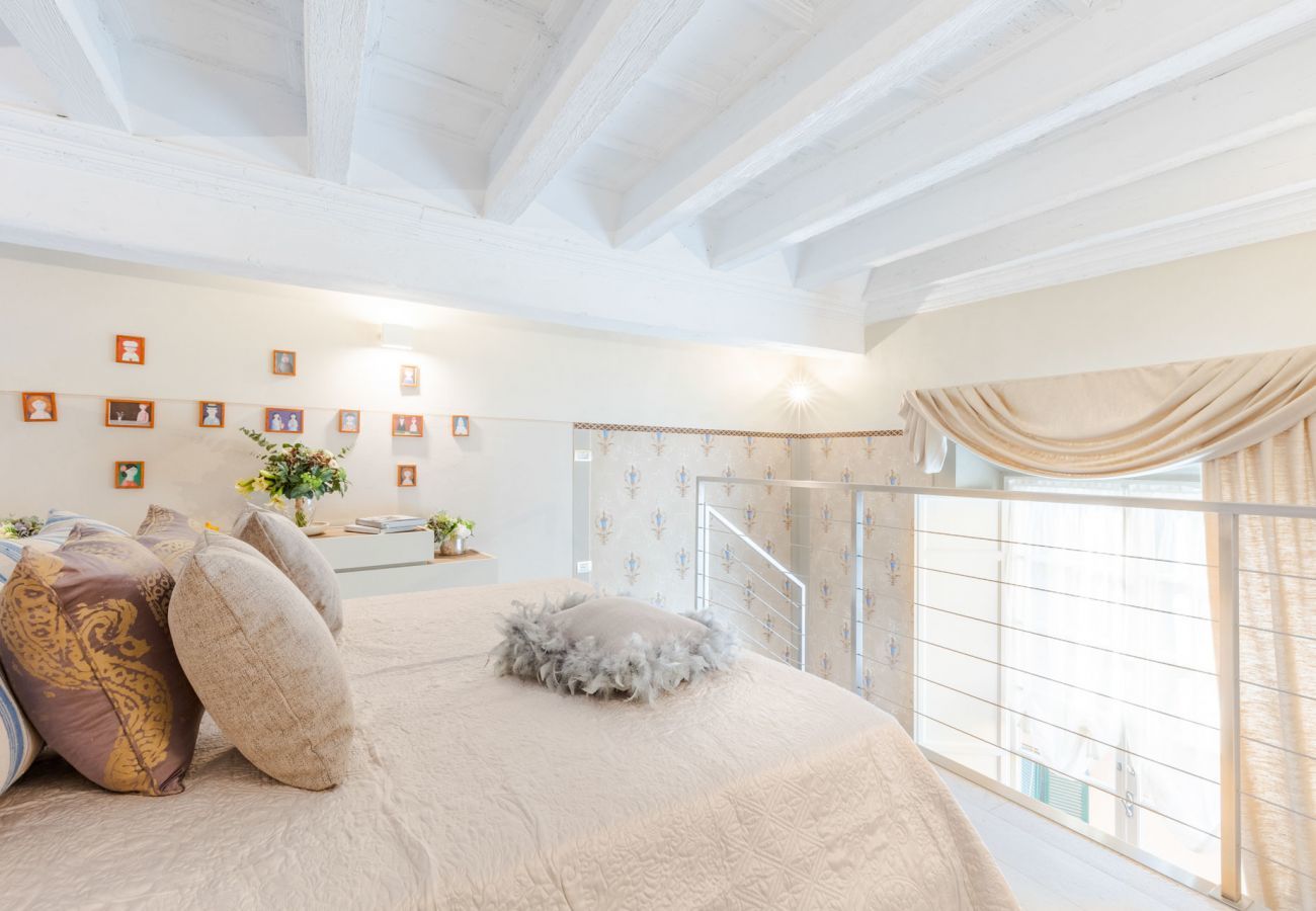 Apartment in Lucca - The Duke's Room