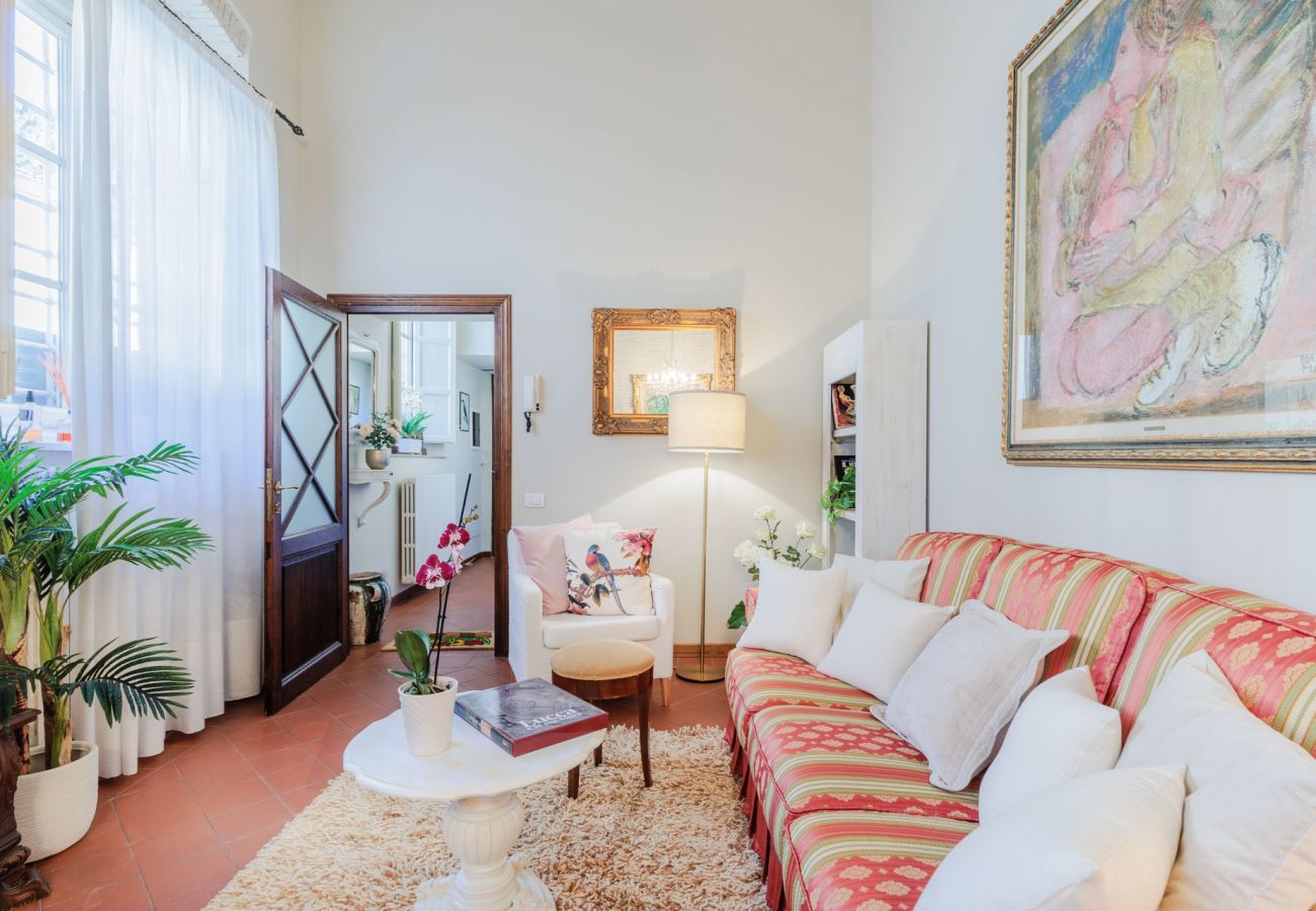 Apartment in Lucca - The Garden Along the Stream