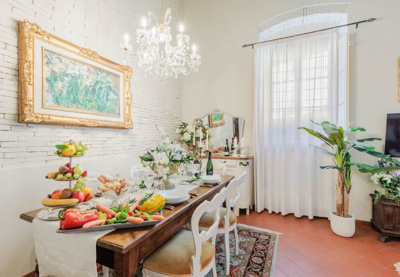 Apartment in Lucca - The Garden Along the Stream