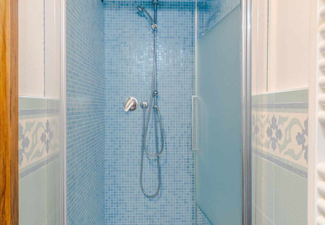 Apartment in Lucca - Casa La Guardia, a 3 bedrooms Panoramic Apartment