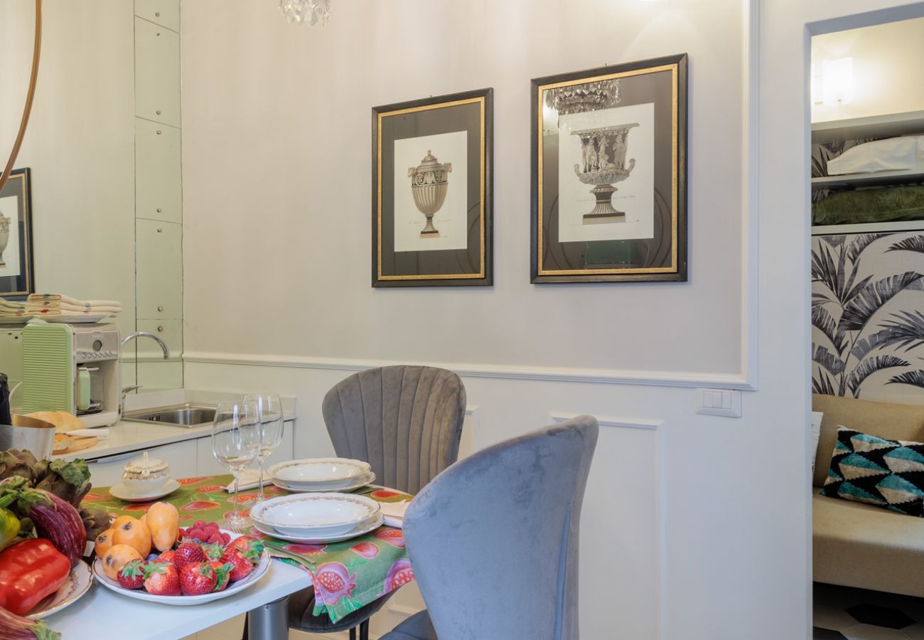 Apartment in Lucca - Busdraghi Studio,Stylish at Via Fillungo