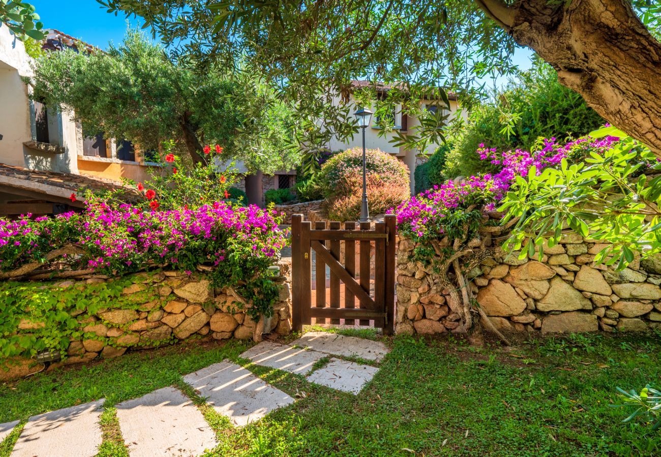 Villa in Porto Rotondo - Punta Volpe Pied Dans L'Eau R&R