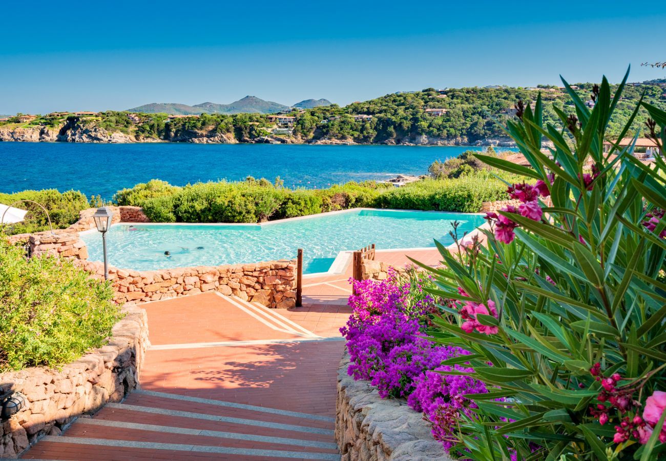 Villa in Porto Rotondo - Punta Volpe Pied Dans L'Eau R&R