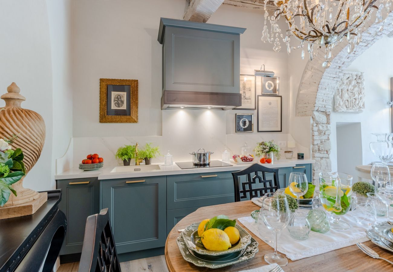 Apartment in Lucca - Casa Vanny, an Apartment with Private Garden
