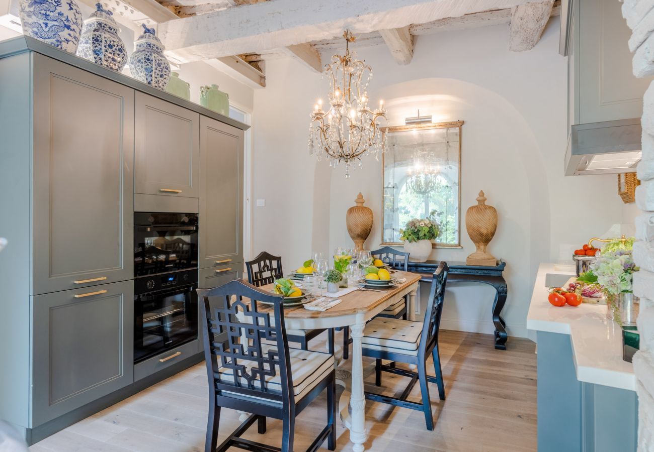 Apartment in Lucca - Casa Vanny, an Apartment with Private Garden