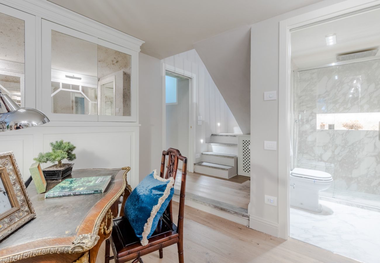 Apartment in Lucca - Casa Vanny, an Apartment with Private Garden