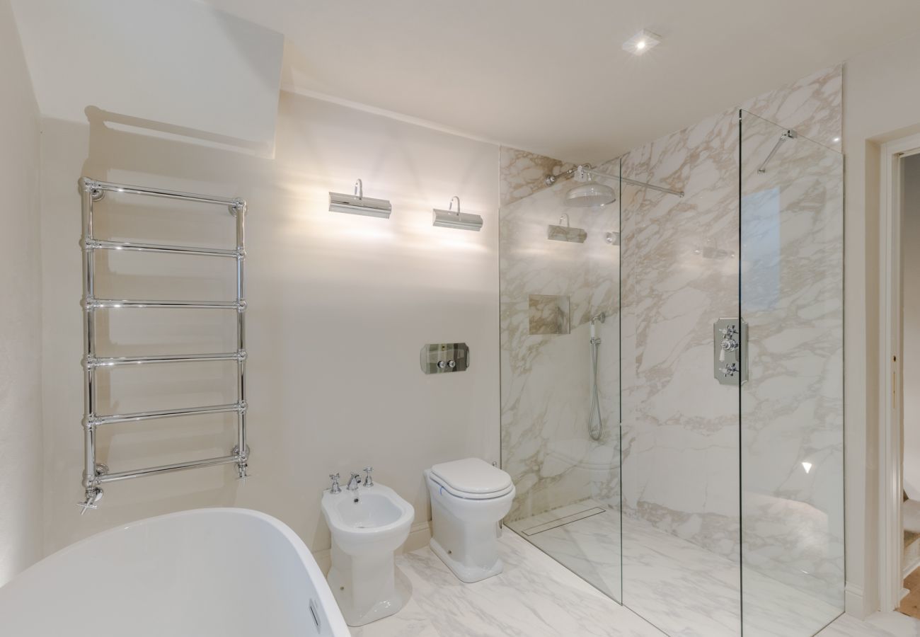 Apartment in Lucca - Casa Vanny, an Apartment with Private Garden