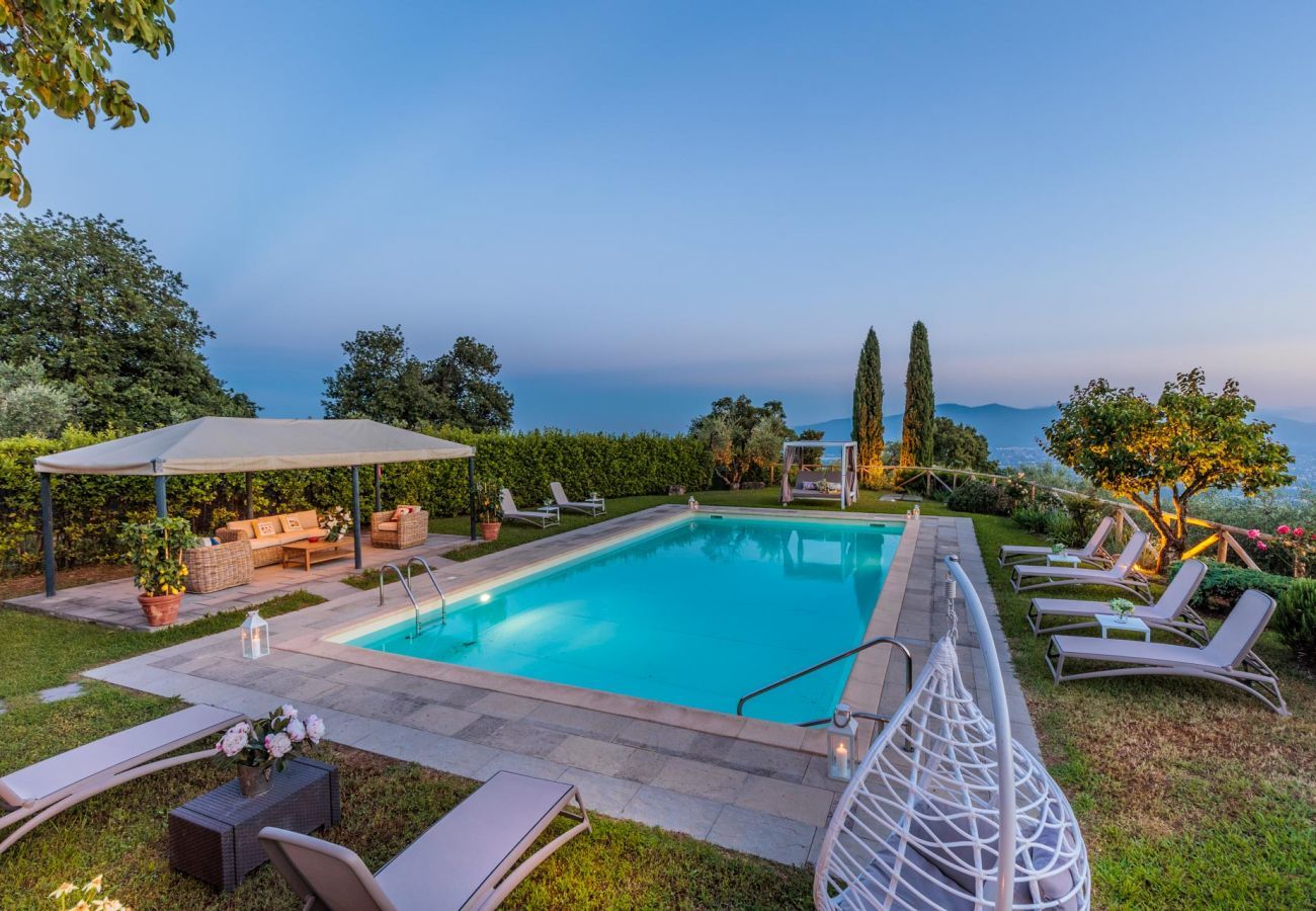 Villa in Lucca - Tuscan Fizz Villa, a Vineyards Retreat