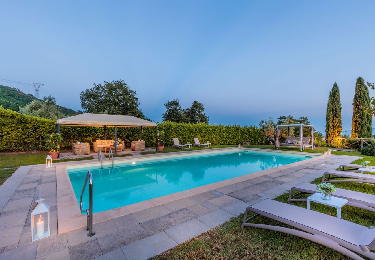 Villa in Lucca - Tuscan Fizz Villa, a Vineyards Retreat