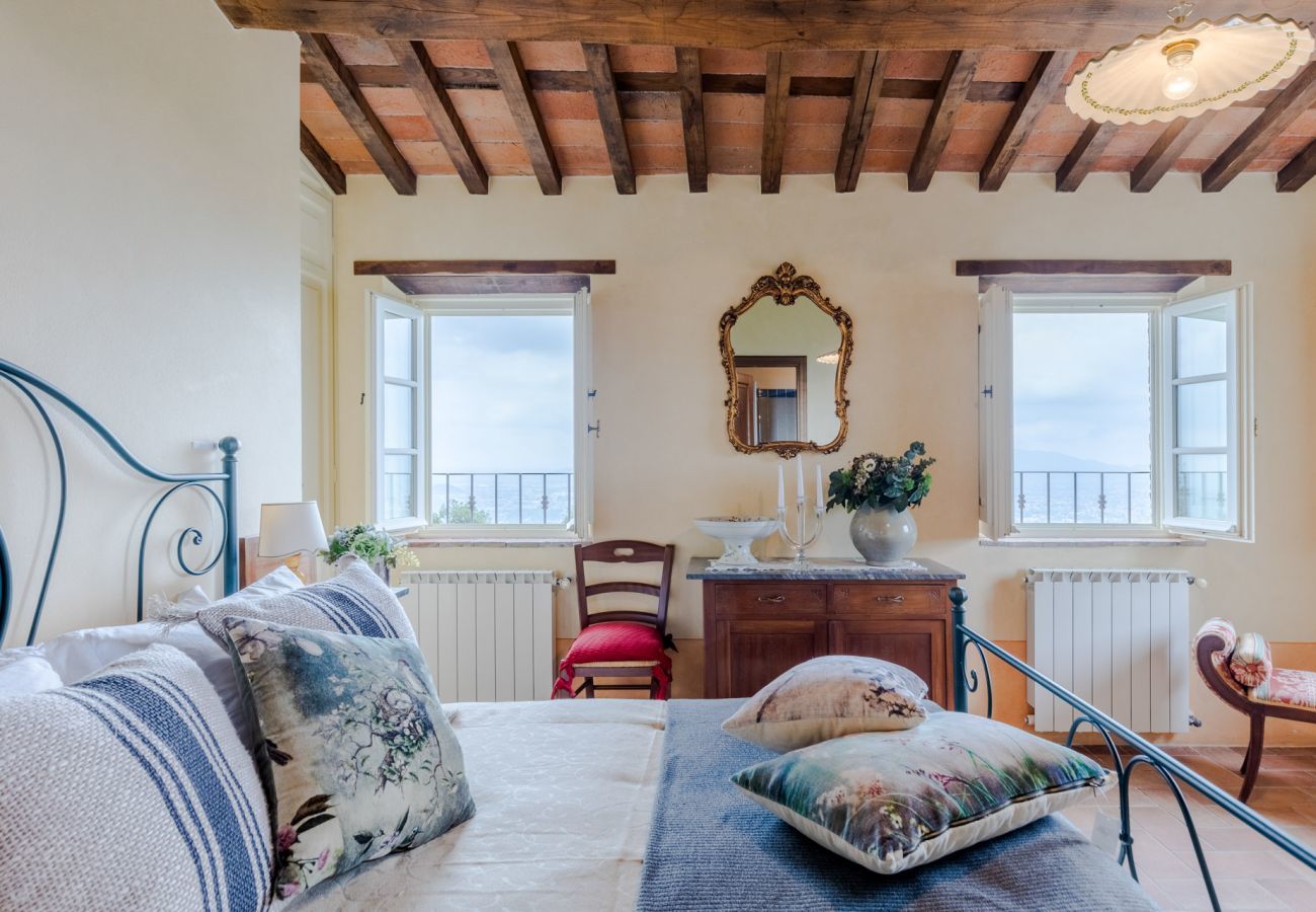 Villa in Lucca - Tuscan Fizz Villa, a Vineyards Retreat