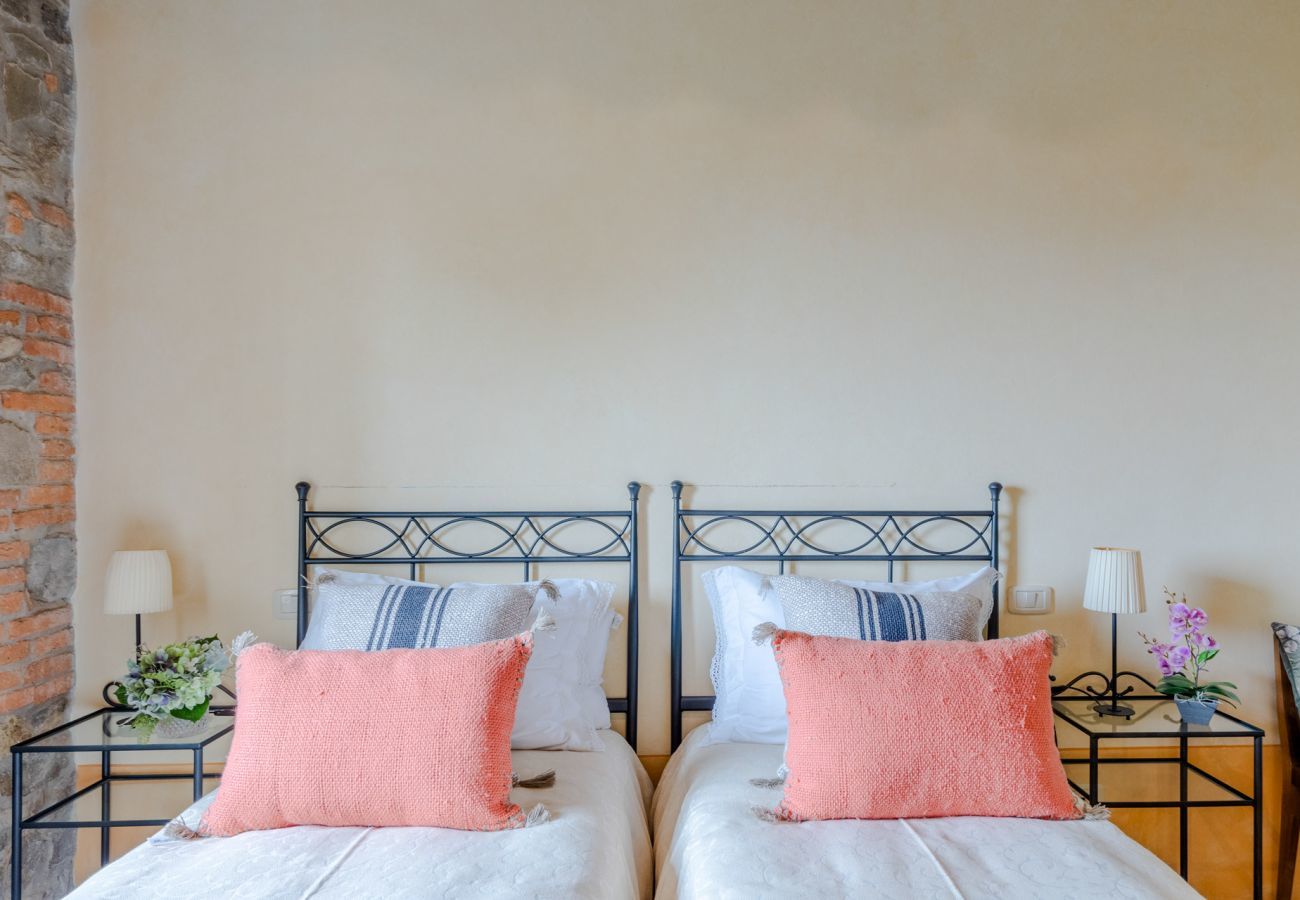 Villa in Lucca - Tuscan Fizz Villa, a Vineyards Retreat