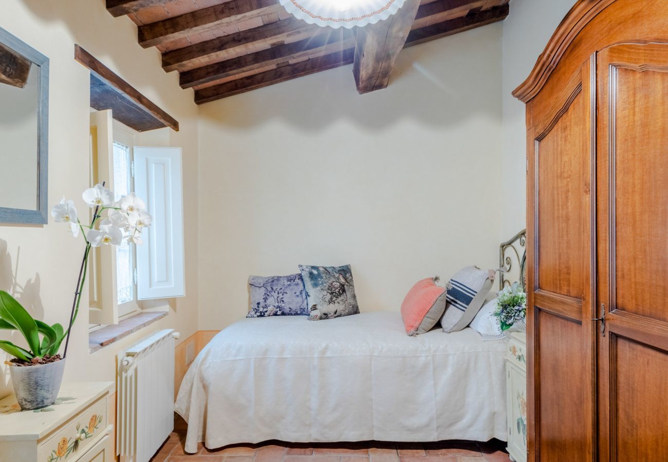 Villa in Lucca - Tuscan Fizz Villa, a Vineyards Retreat
