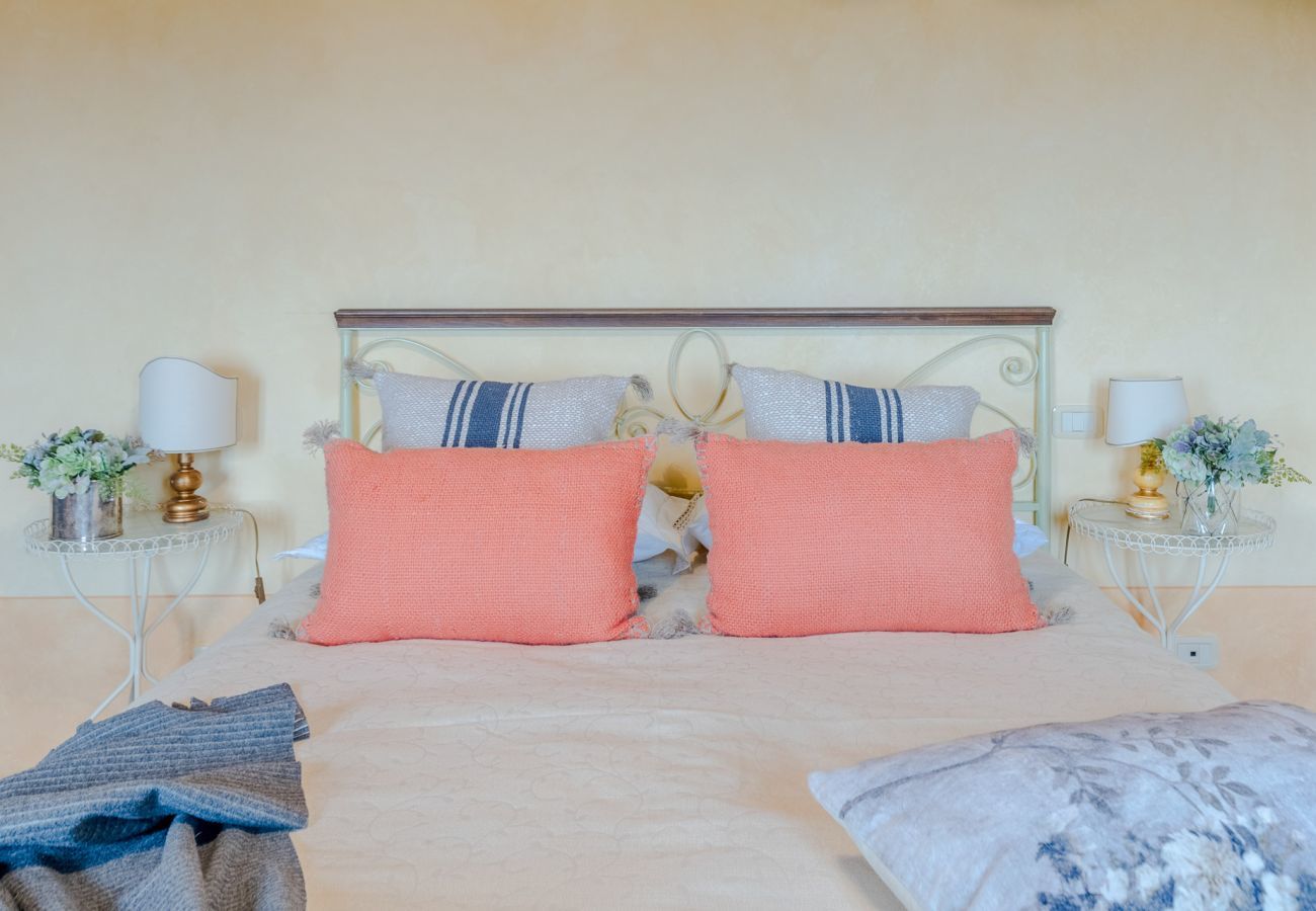 Villa in Lucca - Tuscan Fizz Villa, a Vineyards Retreat