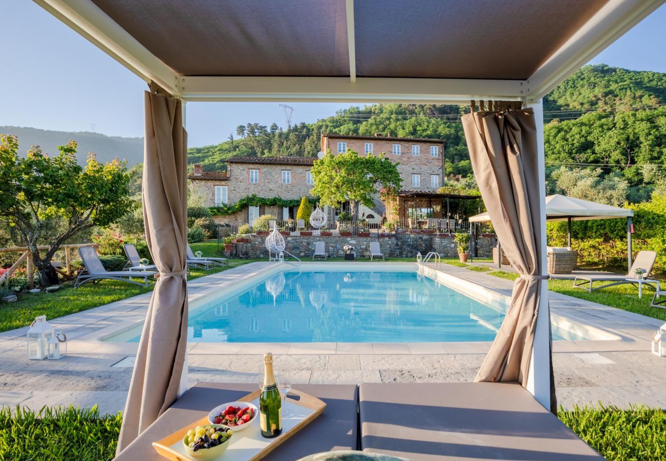 Villa in Lucca - Tuscan Fizz Villa, a Vineyards Retreat