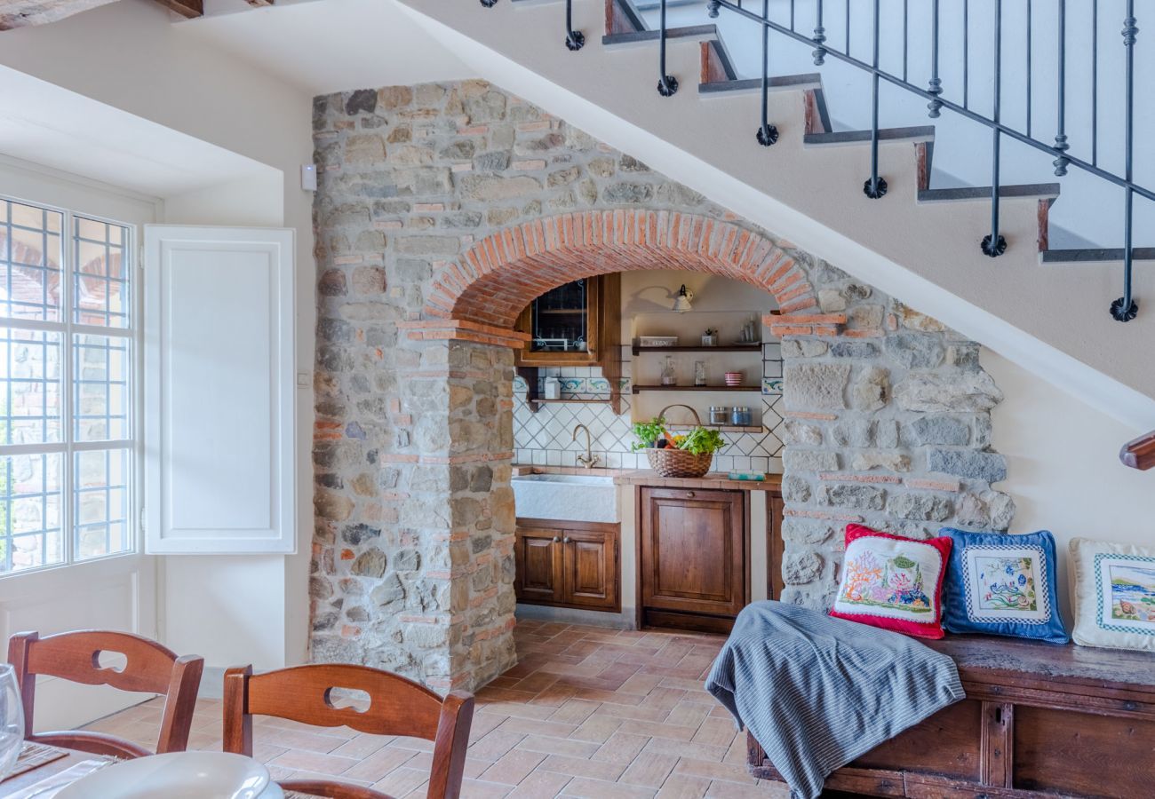 Villa in Lucca - Tuscan Fizz Villa, a Vineyards Retreat
