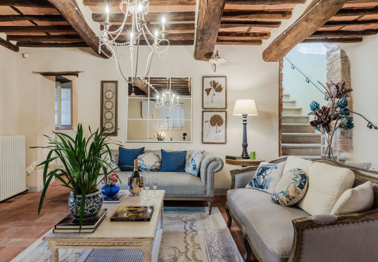 Villa in Pieve di Compito - Dimora delle Camelie