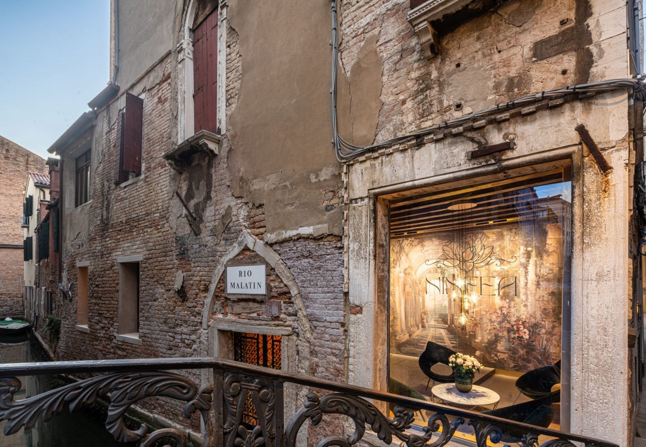 Rent by room in Venice - Jasmin