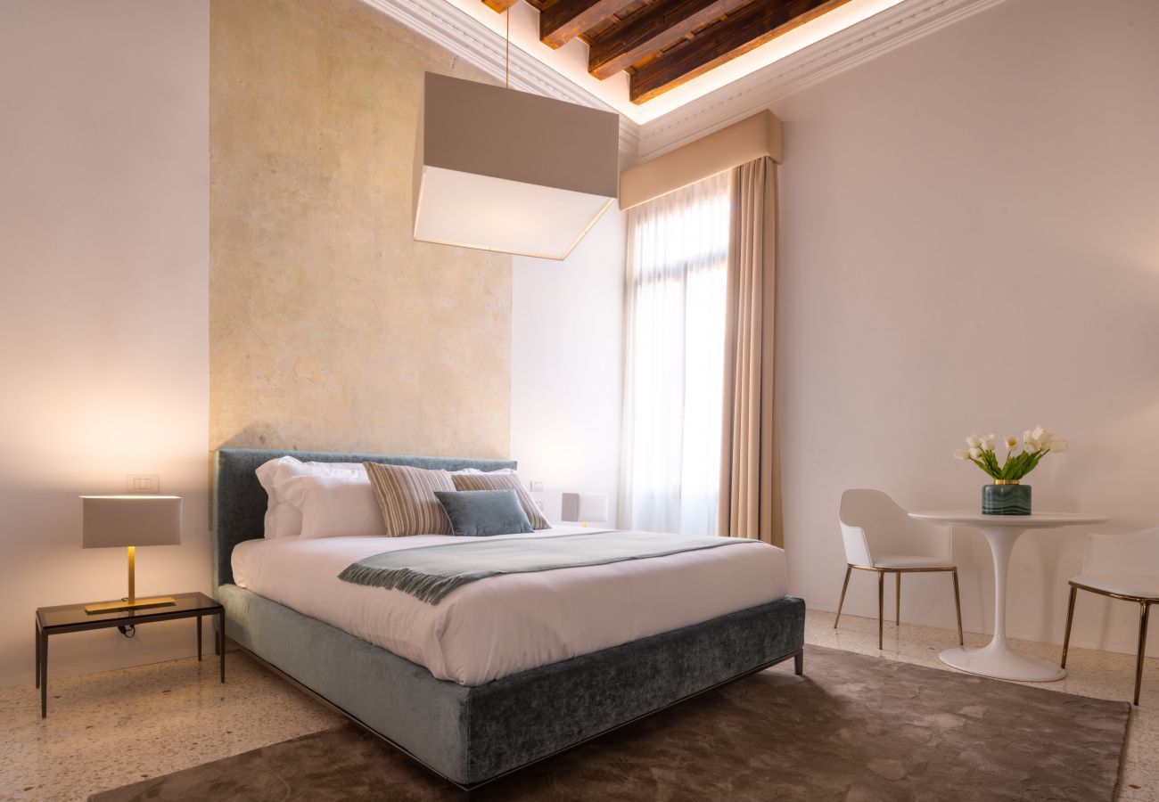 Rent by room in Venice - Dalia