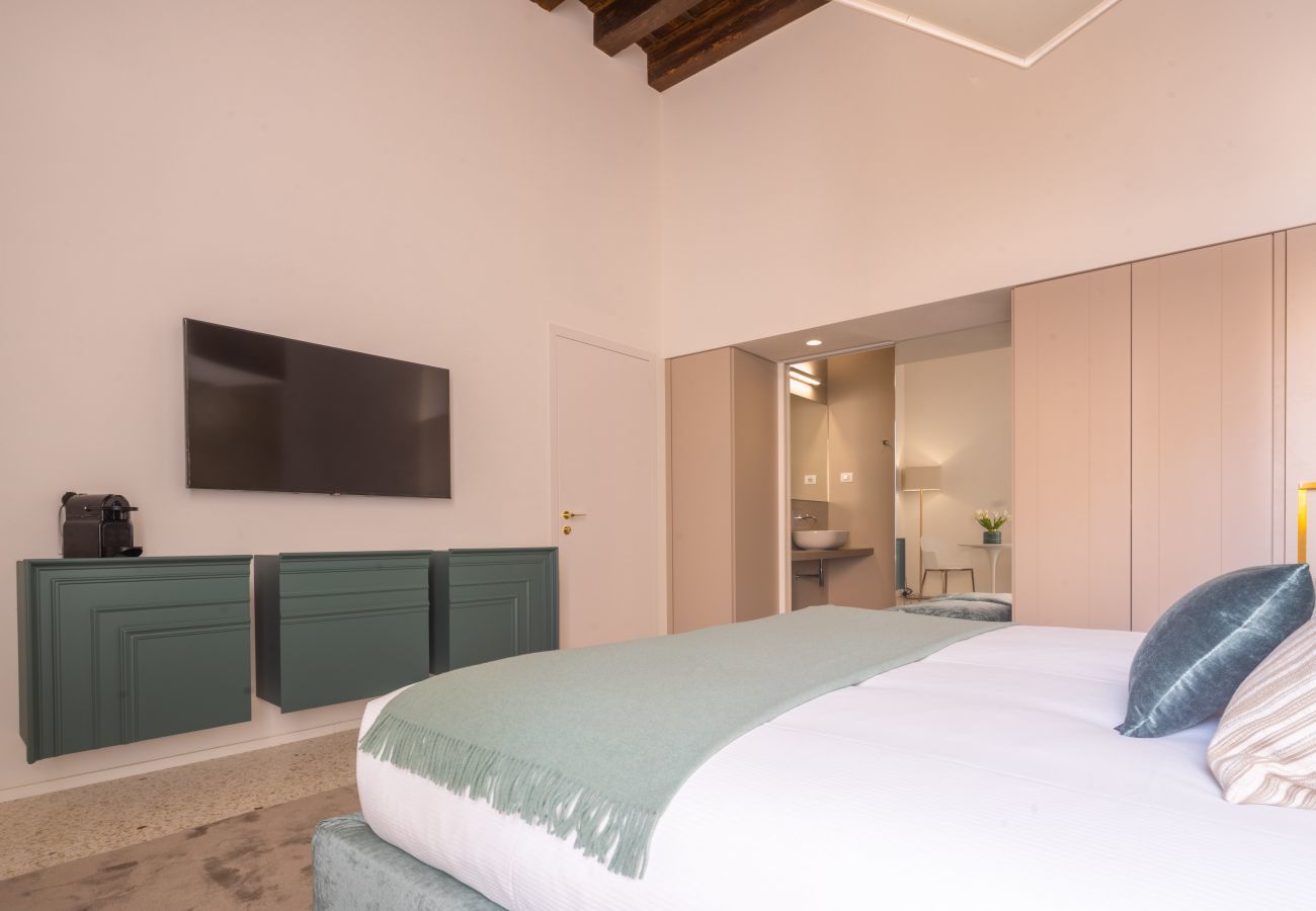 Rent by room in Venice - Dalia