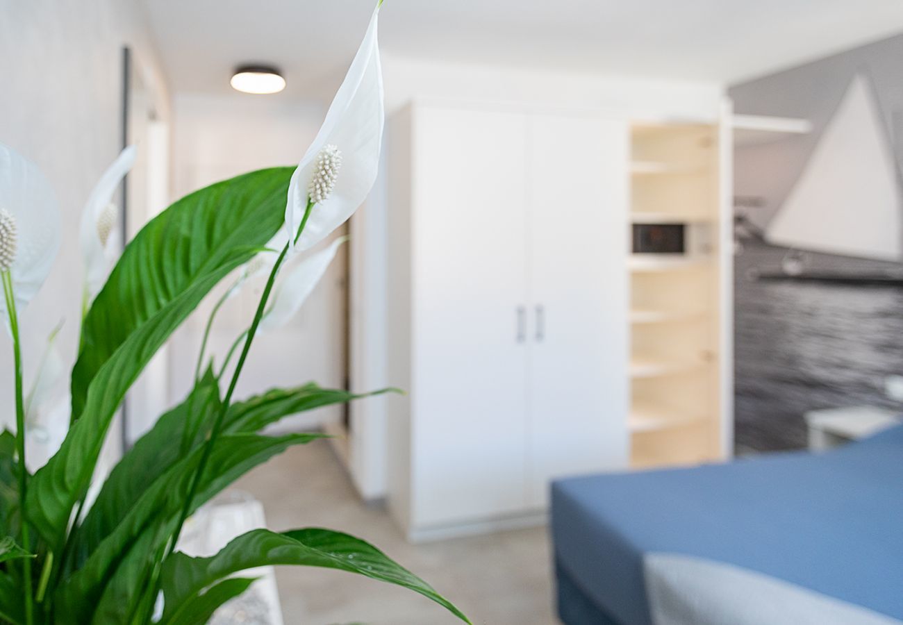 Apartment in Bardolino - Regarda - Baur Suite 2, design apartment in the centre of Bardolino