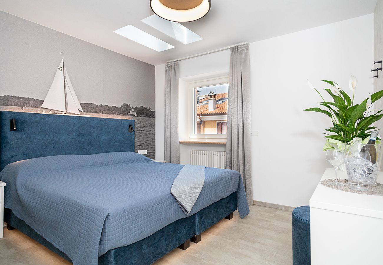 Apartment in Bardolino - Regarda - Baur Suite 2, design apartment in the centre of Bardolino