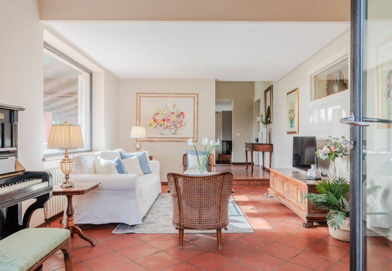 Villa in Bientina - Cà Uvenere, Modern Farmhouse with Pool
