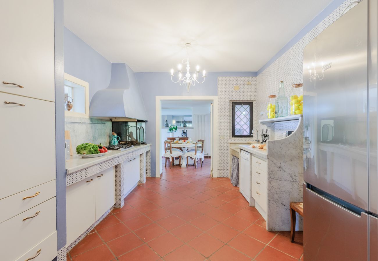 Villa in Bientina - Cà Uvenere, Modern Farmhouse with Pool