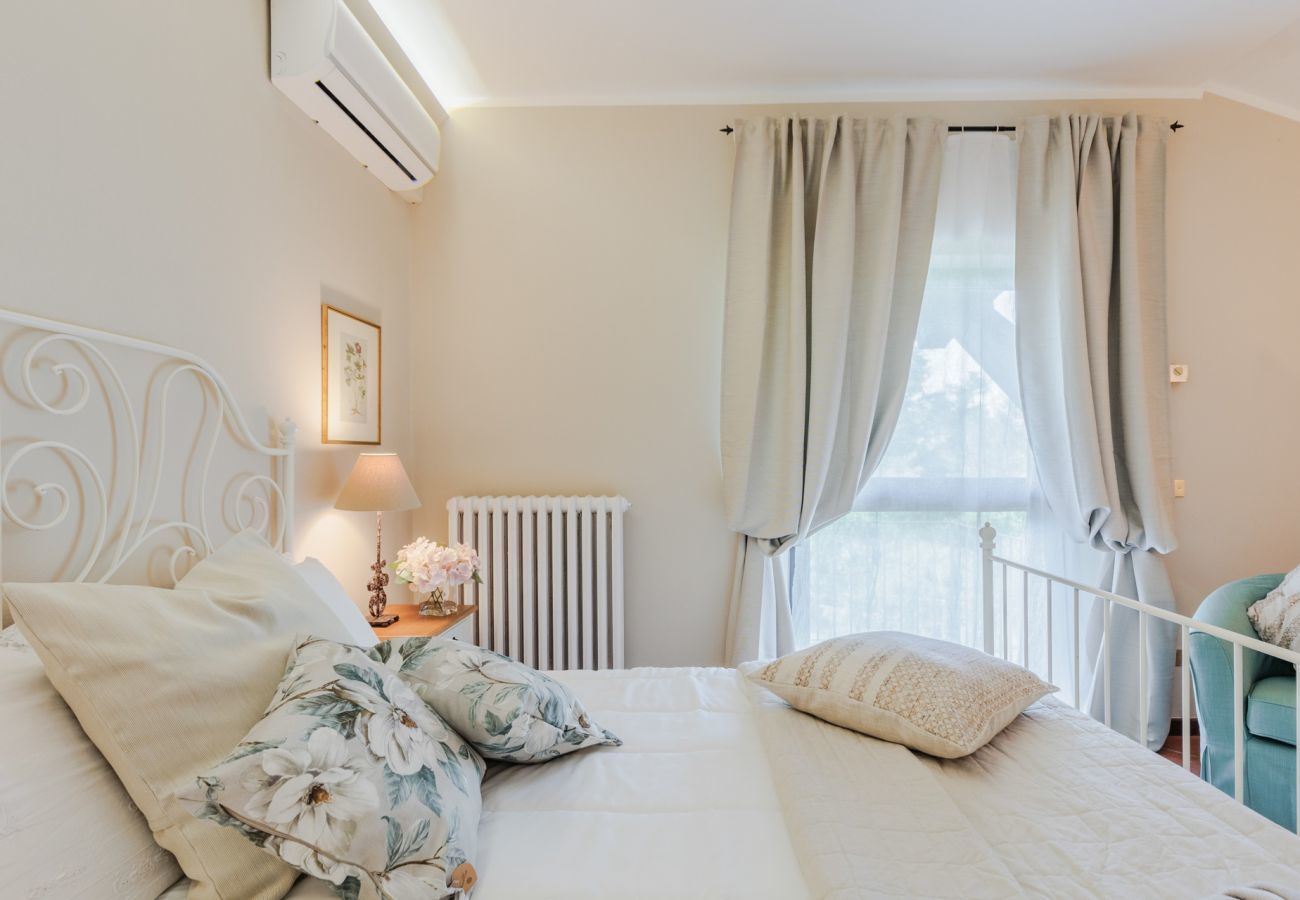 Villa in Bientina - Cà Uvenere, Modern Farmhouse with Pool
