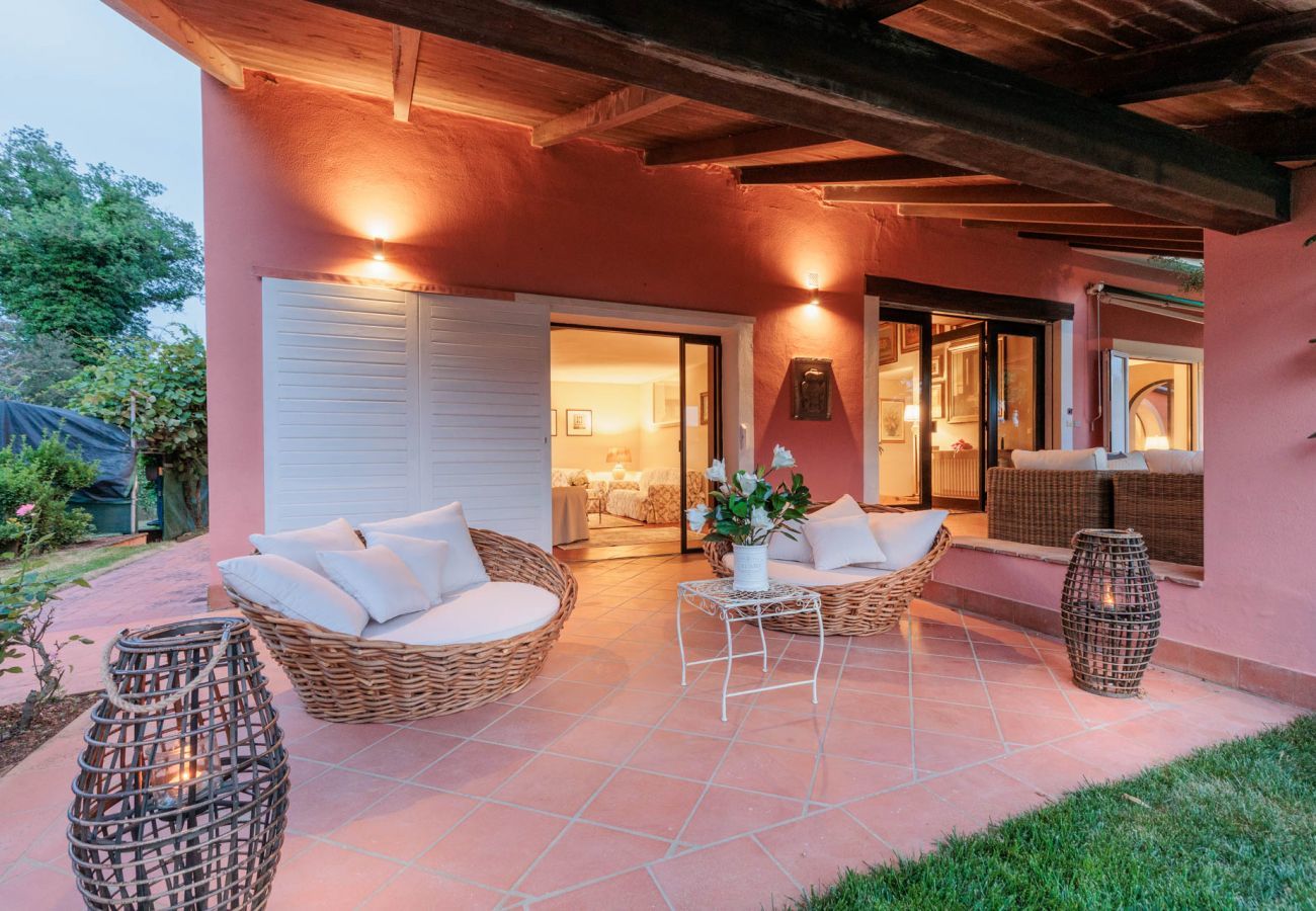 Villa in Bientina - Cà Uvenere, a spacious 6 bedrooms Villa with Private Pool on the Tuscan Hills of Santa Colomba by Pontedera and Bientina
