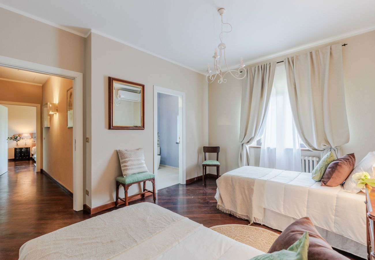 Villa in Bientina - Cà Uvenere, Modern Farmhouse with Pool