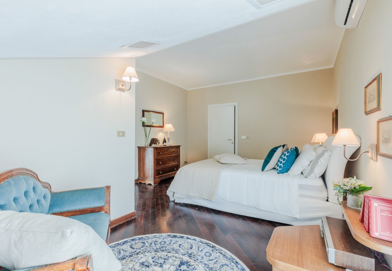 Villa in Bientina - Cà Uvenere, Modern Farmhouse with Pool