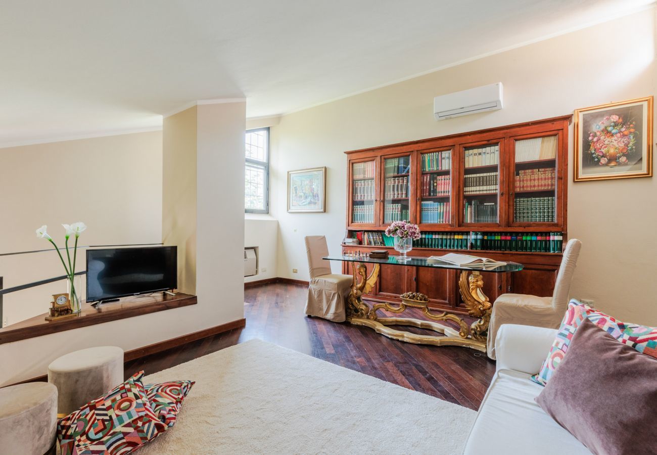 Villa in Bientina - Cà Uvenere, Modern Farmhouse with Pool
