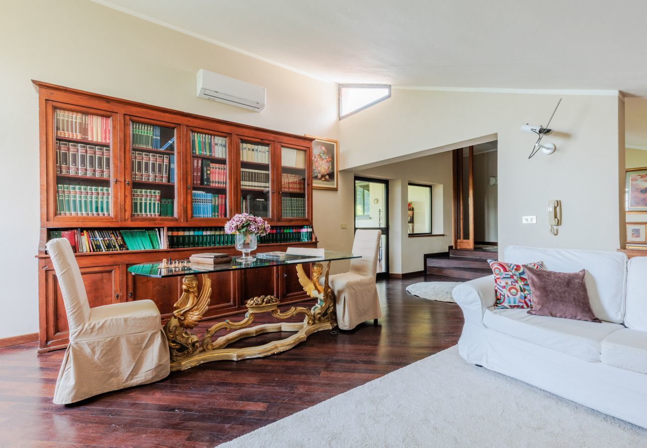 Villa in Bientina - Cà Uvenere, Modern Farmhouse with Pool