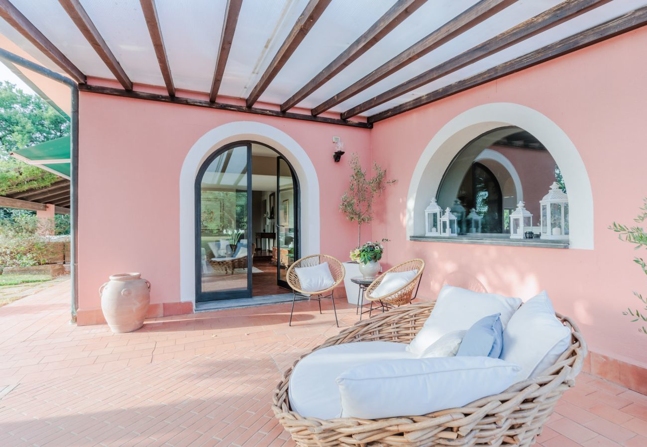 Villa in Bientina - Cà Uvenere, Modern Farmhouse with Pool